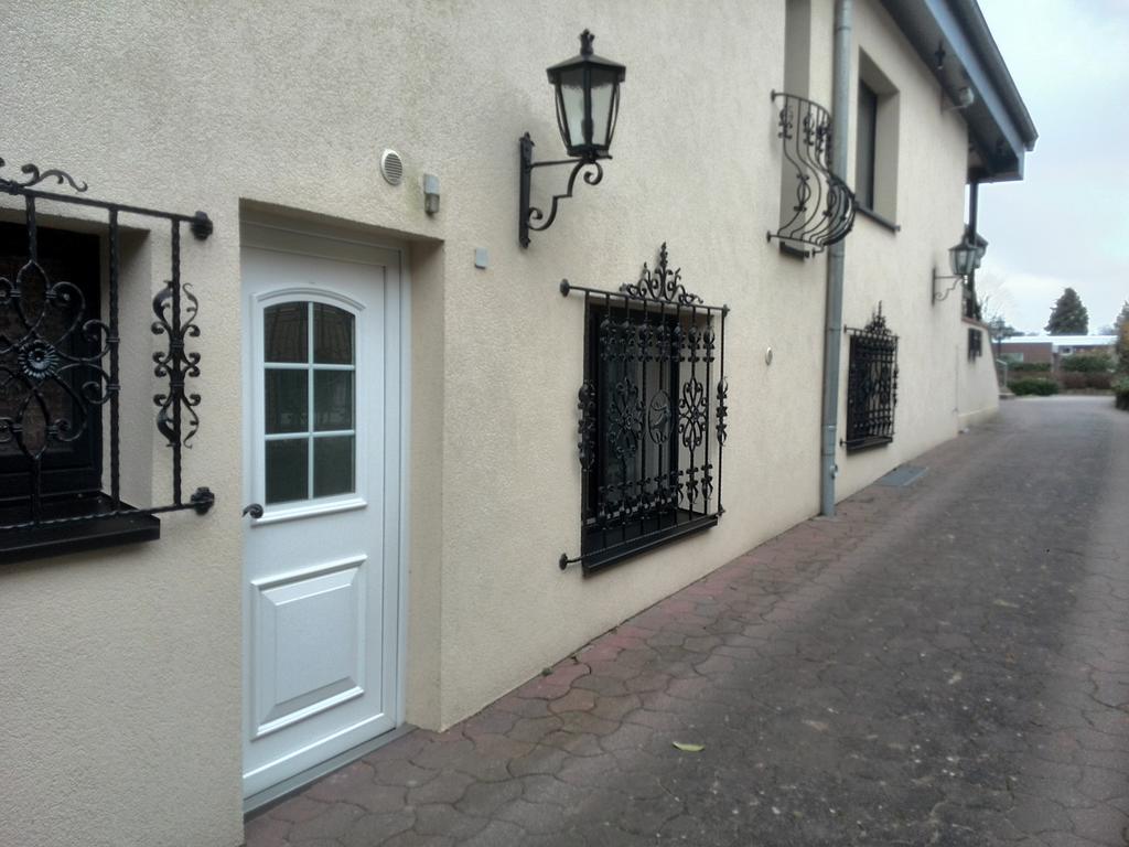 Altes Zollhaus Am Klinikum Lübeck Exterior foto